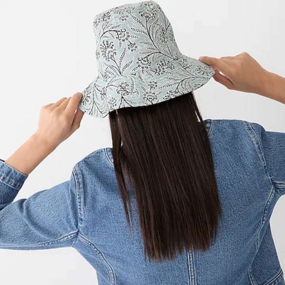 J.Crew Reversible Bucket Hat Yarn Dyed Cotton Faded Fatigue Paisley S-M BNWT $65